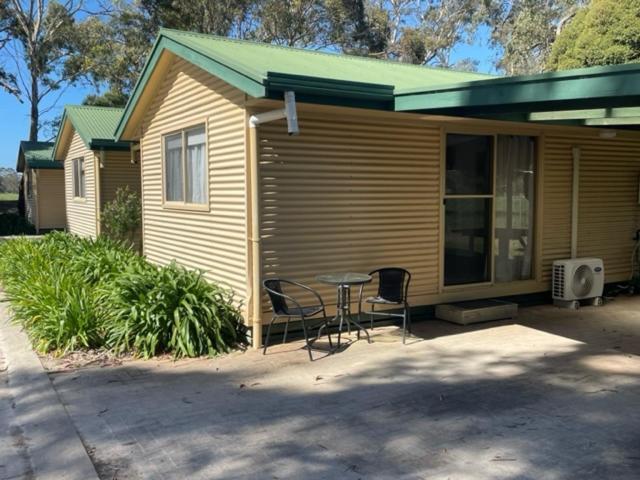 Penola Coonawarra Caravan Park Extérieur photo